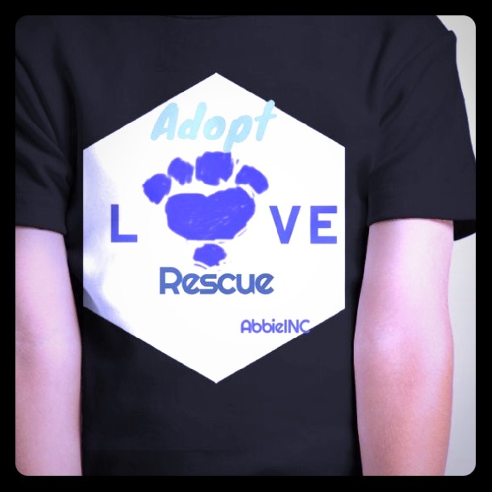 ‘Rescue Me’ T-shirt by AbbieInc